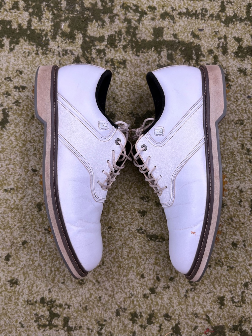 FootJoy White and Tan Men's Derby Golf Shoes